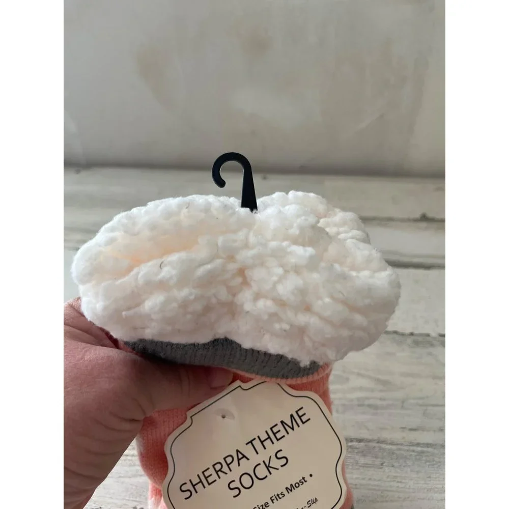 Sherpa theme socks with polar bear NWT